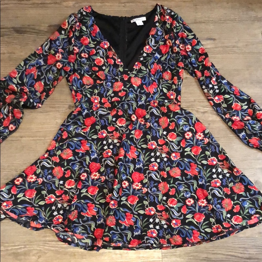 Glamorous Long Sleeved Dress